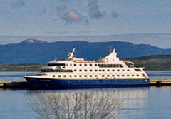 Nave Mare Australis, Terra del Fuoco Argentina Nave Mare Australis, Terra del Fuoco Argentina