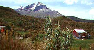 Accampamento lungo il percorso trekking Chimborazo Carihuairazo, Ecuador